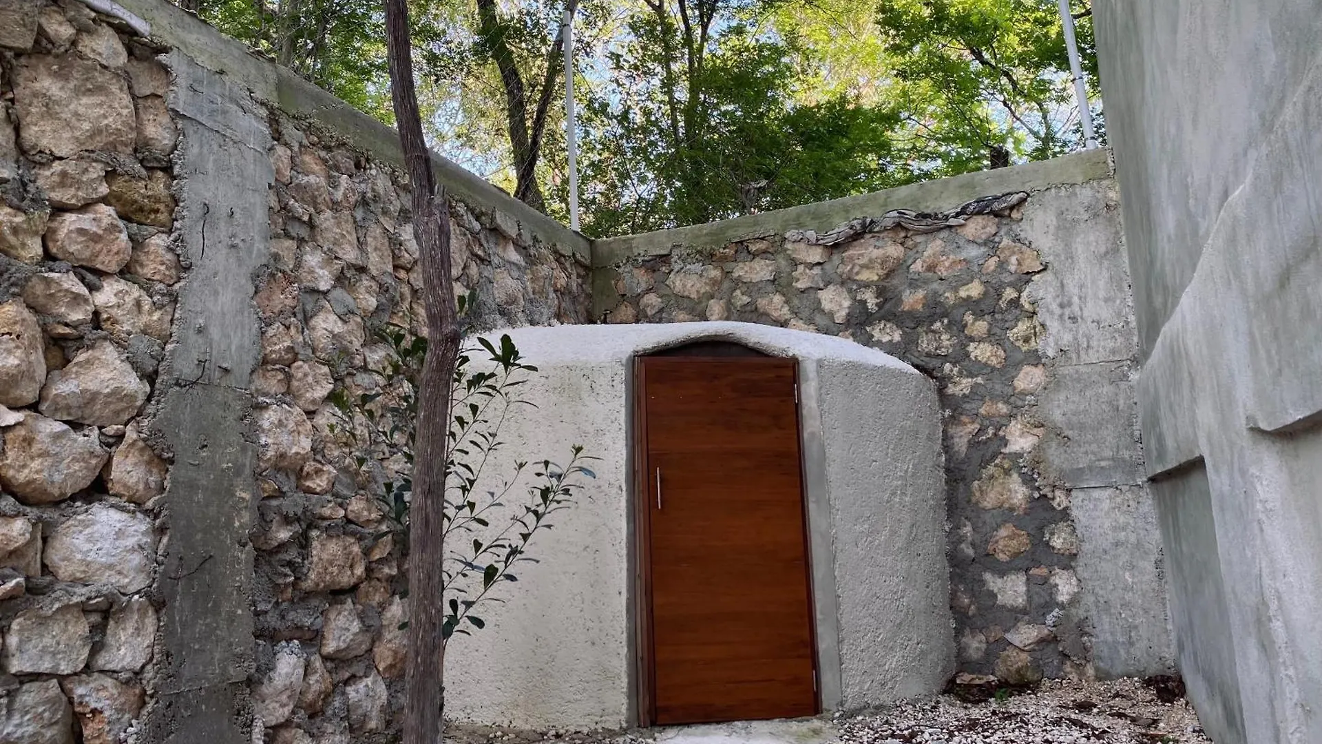 La Veleta Modern Jungle Living Apartment Tulum